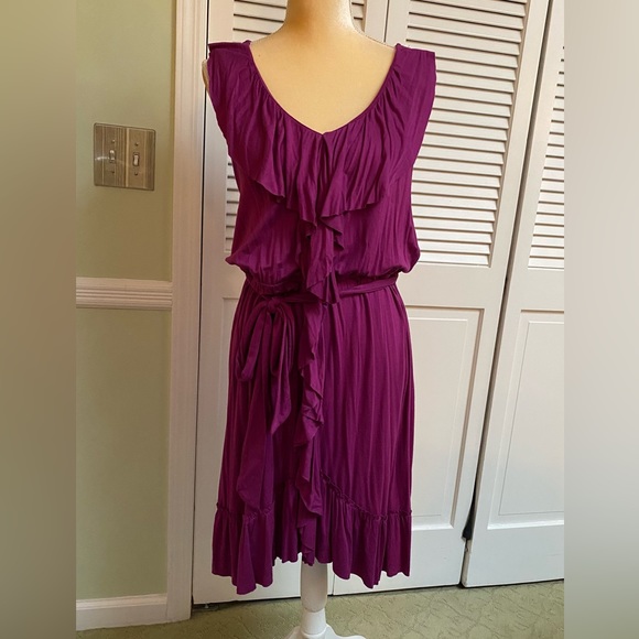 Elle Magenta Sleeveless Ruffled soft Jersey mid length Size Large Comfy Dress! - Picture 3 of 5